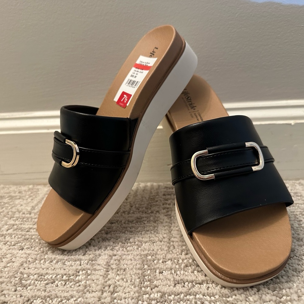 Life Stride Black Genevieve Sandals